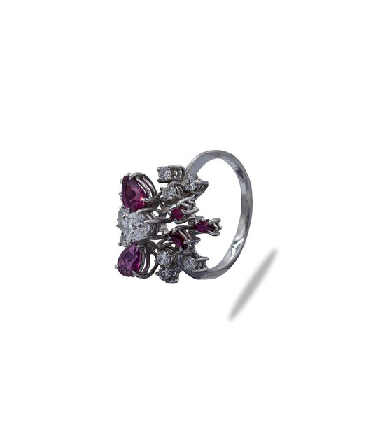 Anillo en flor con diamantes y rubíes - Riviere Joyeros