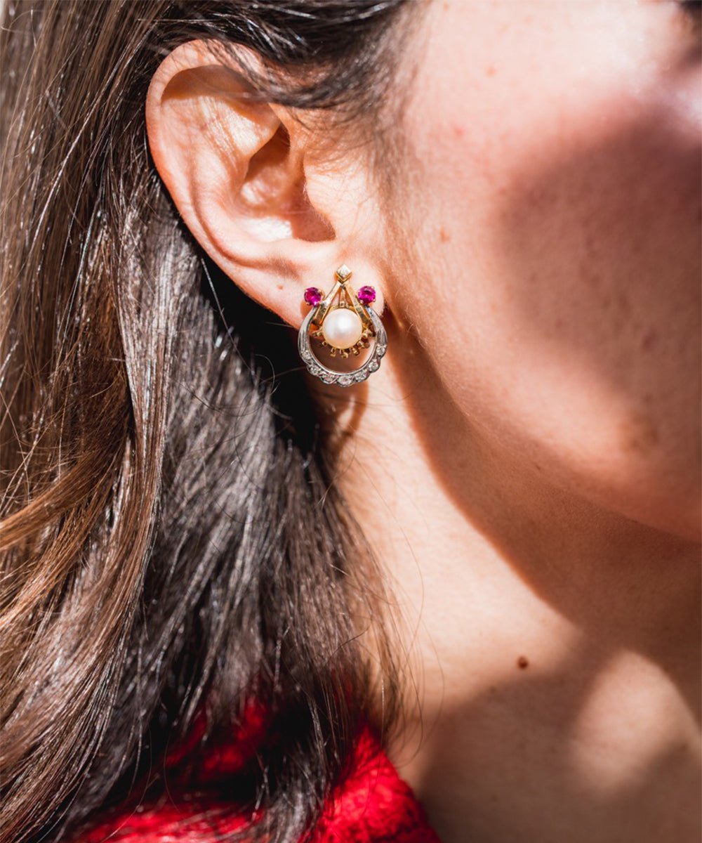 Pendientes vintage estilo chevalier con diamantes, rubís y perlas - Riviere Joyeros