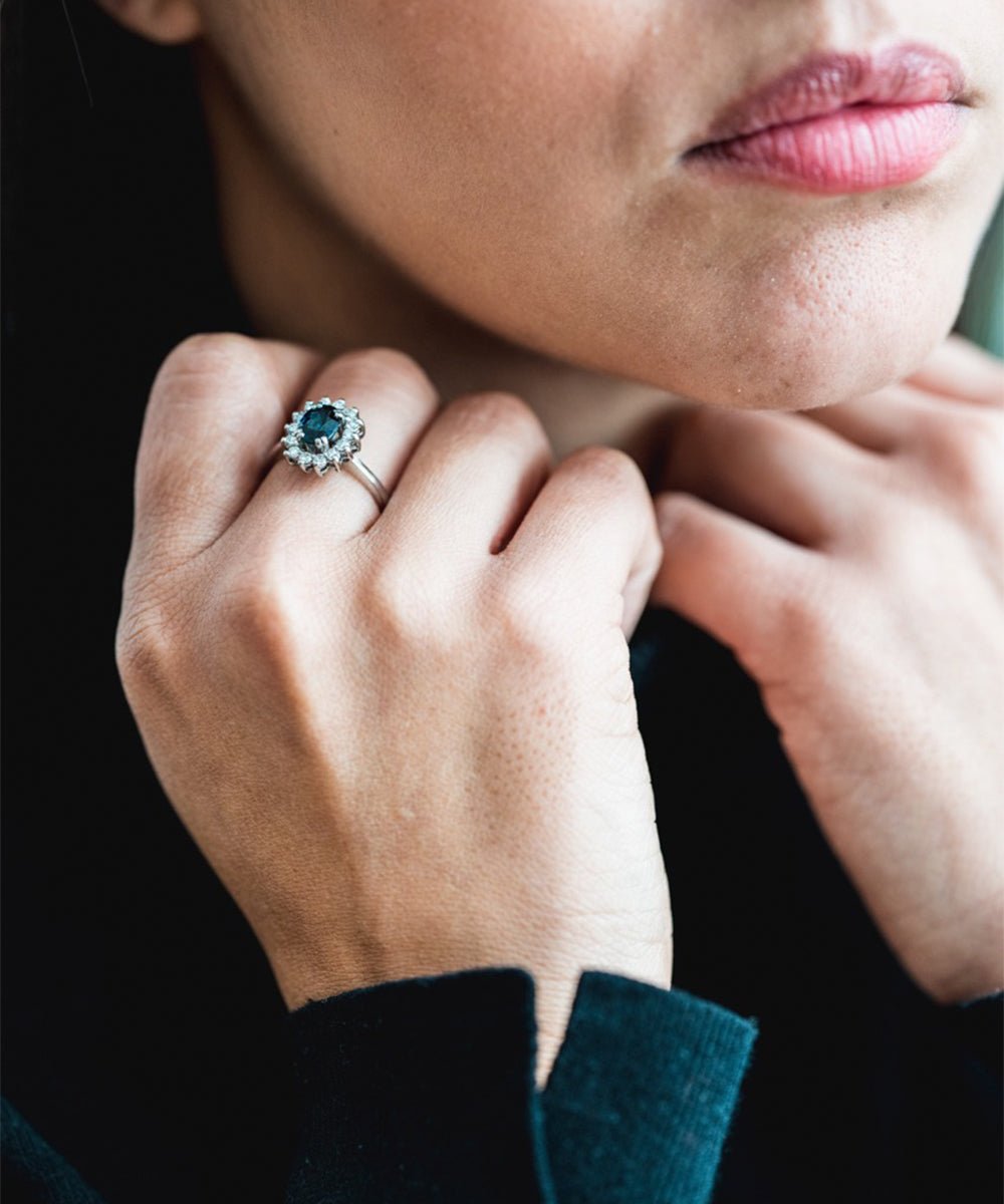 Roseta vintage de zafiro y diamantes - Riviere Joyeros